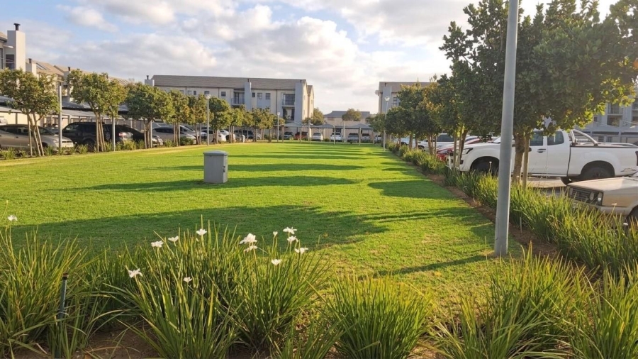 1 Bedroom Property for Sale in Buhrein Western Cape